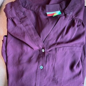 Women’s maroon shirt, 2x